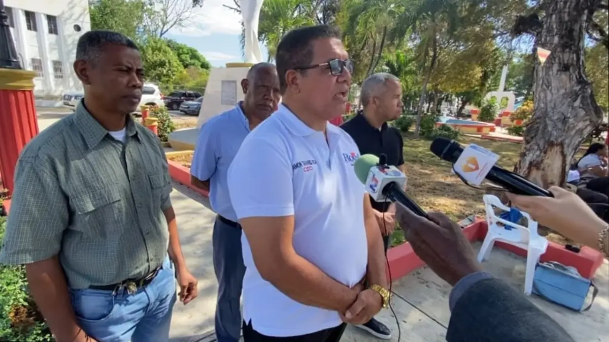 Comerciantes de Barahona exigen nuevo mercado en su ubicación actual