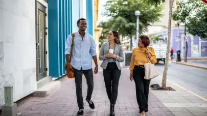 Estos son los efectos de caminar después de comer, según la ciencia