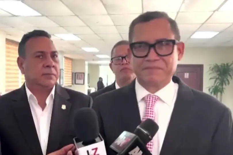 Eddy Olivares presenta al Congreso Nacional prioridades en reforma