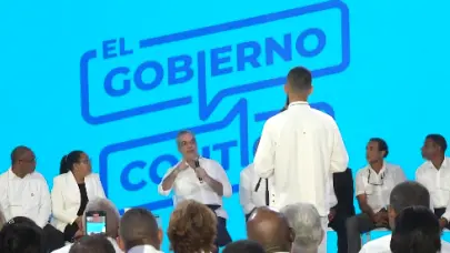 “Eso no es verdad”: Abinader niega becas universitarias sean solo para “el que está pegado”