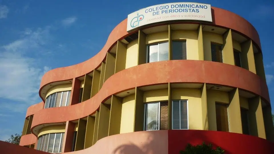Colegio Dominicano de Periodistas seccional Santiago reconocerá a mujeres periodistas