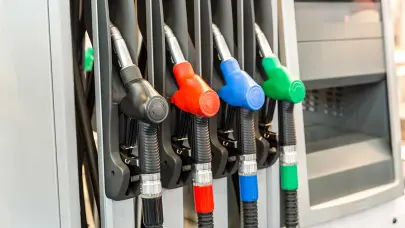 Los combustibles de mayor consumo se mantienen sin variación