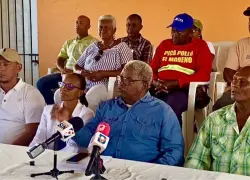 Exigen acciones inmediatas para remozamiento de la playa Boca Chica y asfaltado de calles