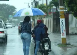 Viento del este/sureste y débil vaguada provocarán chubascos en algunas provincias