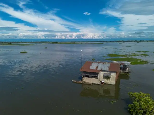 Sube a 16 el número de fallecidos por la época de lluvias en Ecuador