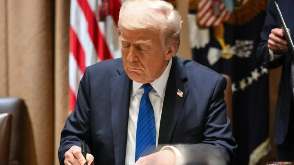 Trump anuncia aranceles del 34 % para China y del 26 % para India