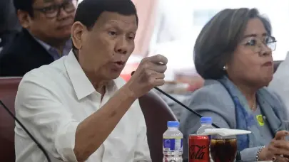 Duterte es detenido por orden de la CPI tras ser acusado de crímenes contra la humanidad