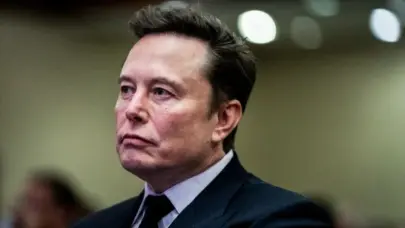Elon Musk pierde más de 100 mil millones de dólares por problemas del mercado bursátil de Tesla
