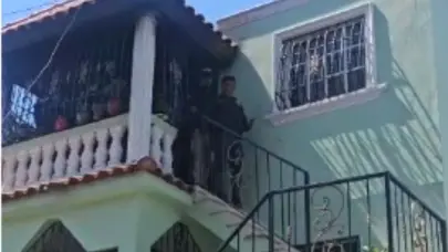 Tragedia en el Ensanche Espaillat: Hombre hiere a su expareja, a un hijo de ésta, y se suicida