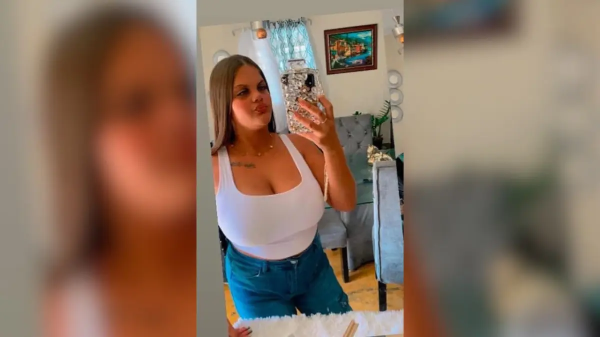 ¡Otra más! Mujer de 22 años es ultimada a tiros en Santiago