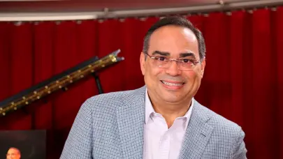 Gilberto Santa Rosa obtiene la nacionalidad dominicana
