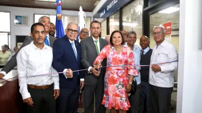 INDOTEL inaugura sala digital en biblioteca Ateneo Amantes de la Luz de Santiago