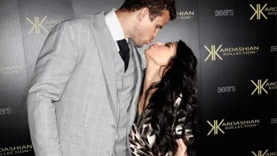 Expareja de Kim Kardashian pagó lo minimo por anillo de compromiso y la obligó a devolverlo en el divorcio