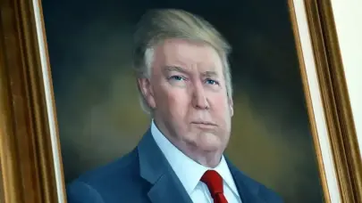 Trump acusa al gobernador de Colorado de exhibir un retrato suyo desfigurado a propósito