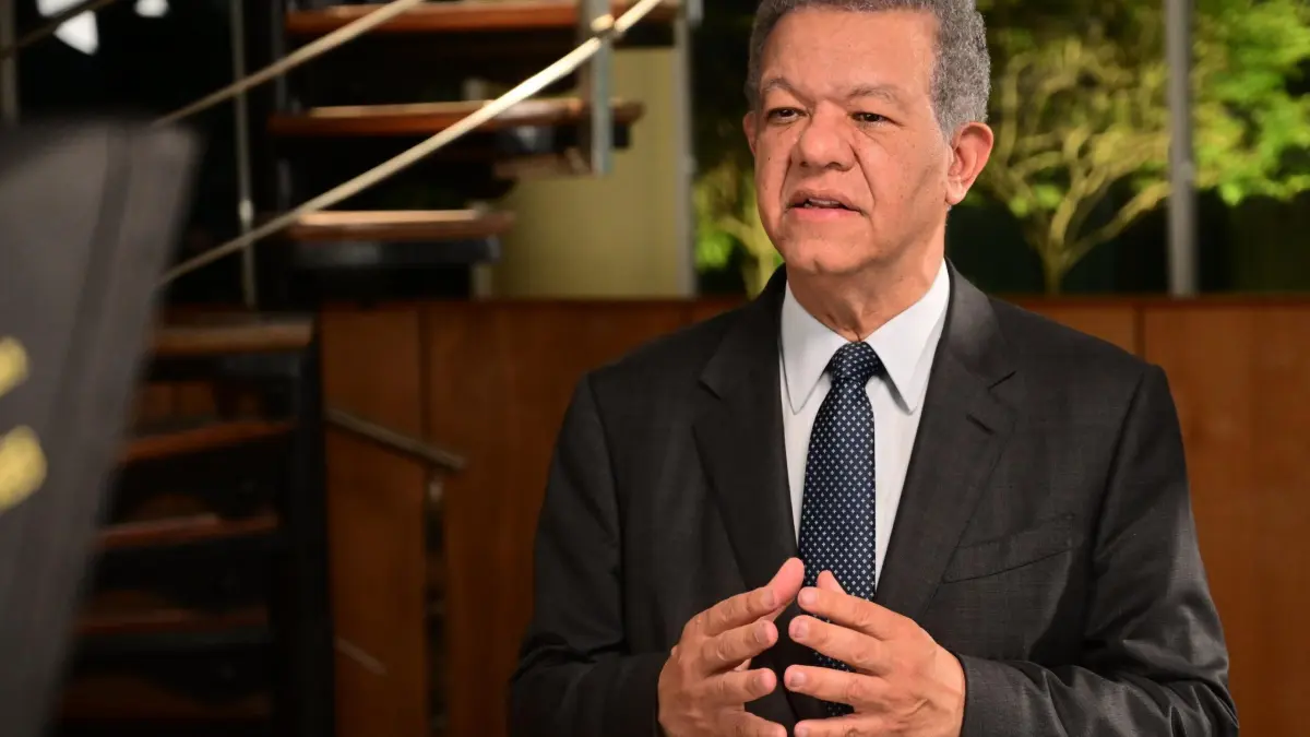 Leonel califica como “inaceptable”, agresiones a dominicanos en Friusa