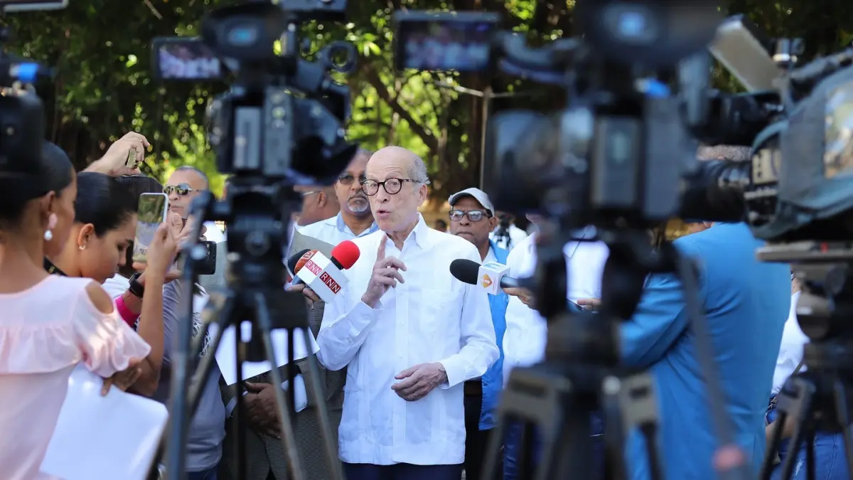 Max Puig dice que “la extrema derecha opera con chantaje y mentiras sistemáticas”