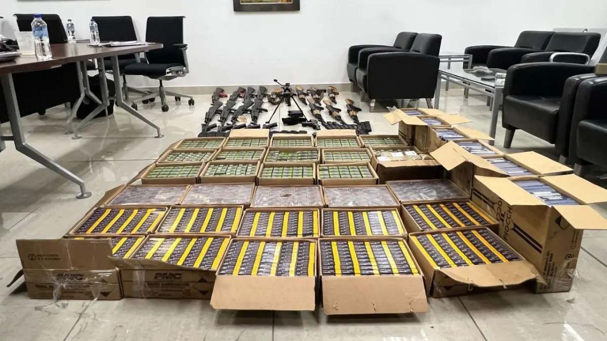 Detienen en Haina potente cargamento de armas y municiones que iba hacia Haití