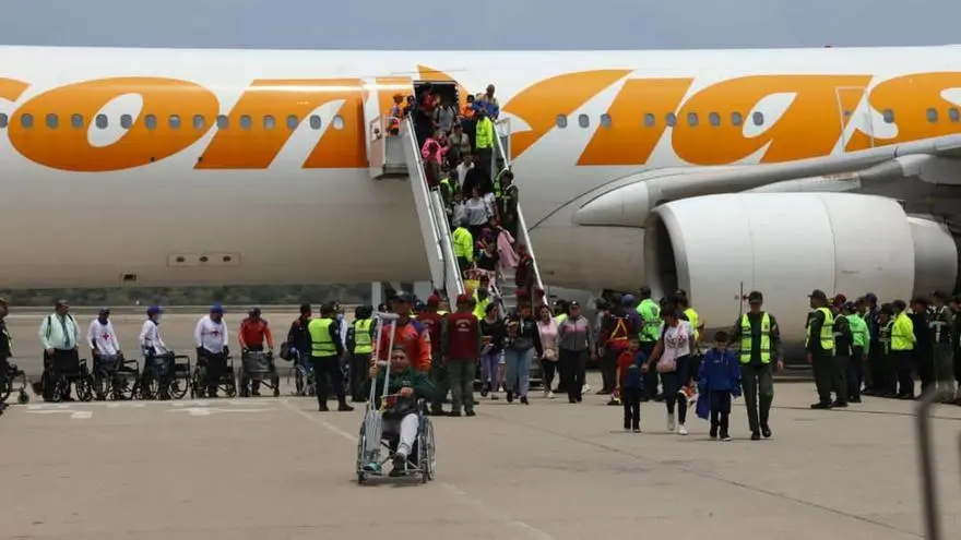 Una veintena de niños volvieron solos a Venezuela en un vuelo de repatriación desde México