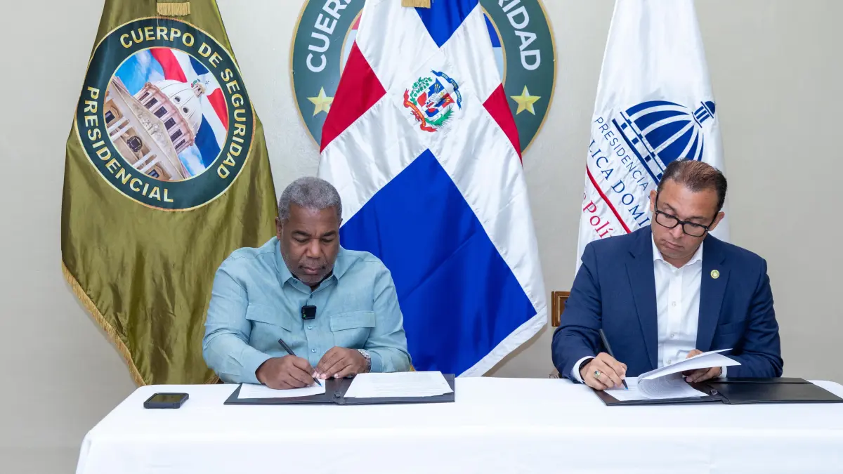 Firman acuerdo para fortalecer la atención médica a personas vulnerables