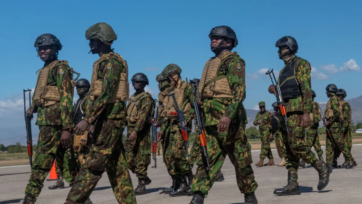 Un oficial keniano de la misión multinacional en Haití desaparece tras ataque de bandas