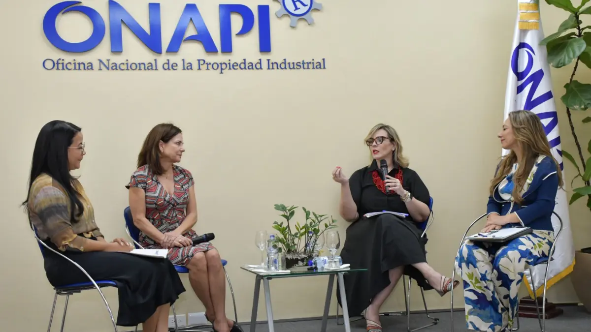 ONAPI celebra Día Internacional de la Mujer con panel sobre brechas de género en las carreras STEM y Propiedad Industrial