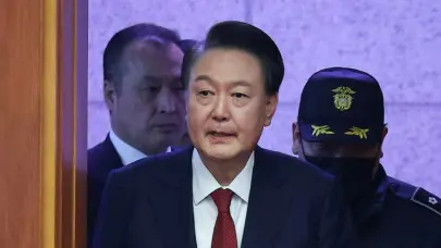 Yoon es liberado de su detención tras la aceptación de su solicitud por un tribunal