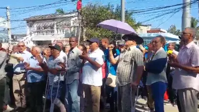 Juntas de Vecinos de Sabana Perdida protestan por incumplimiento de promesa de entrega de local para oficinas