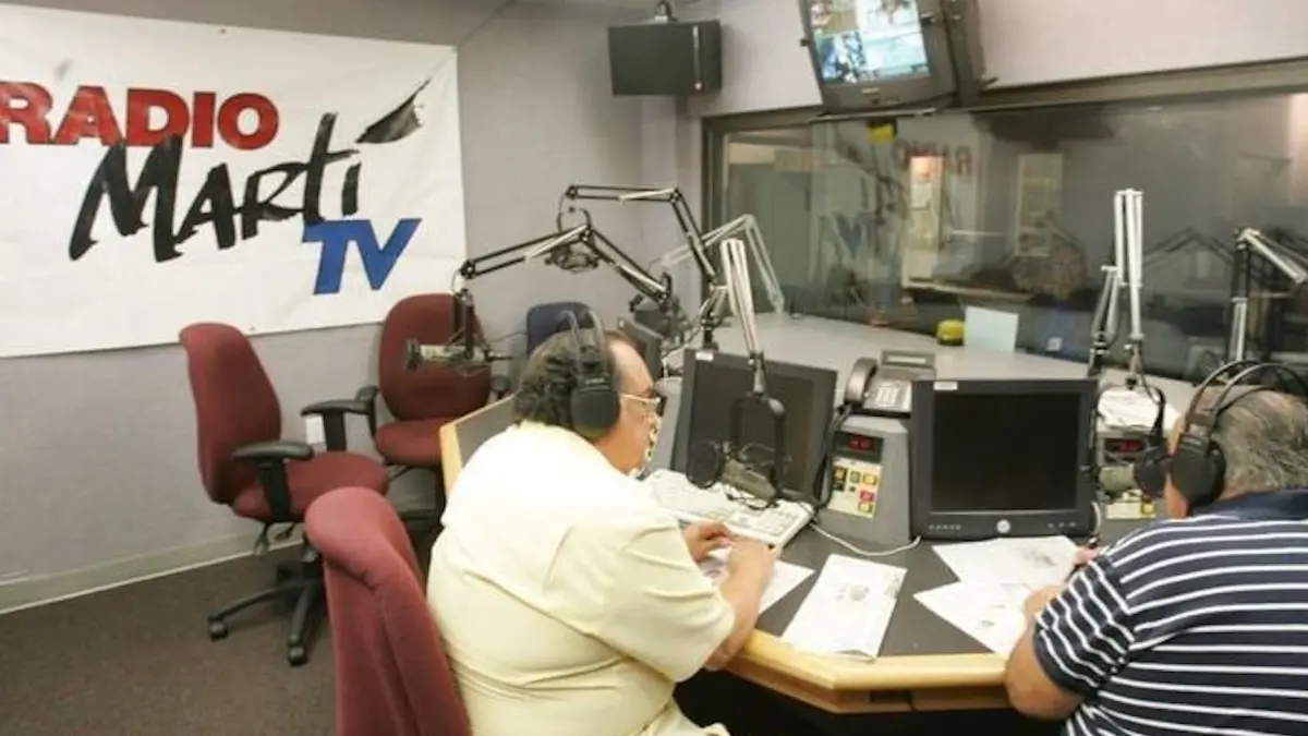 Coalición del exilio cubano en Miami pide a Trump no acabar con Radio Marti