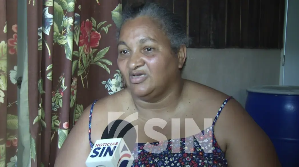 Madre clama al Gobierno reponer ayuda que recibía para tratar a su hija con parálisis cerebral