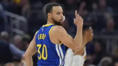 Warriors ganan sin Curry y los Cavaliers pierden su ventaja con los Thunder