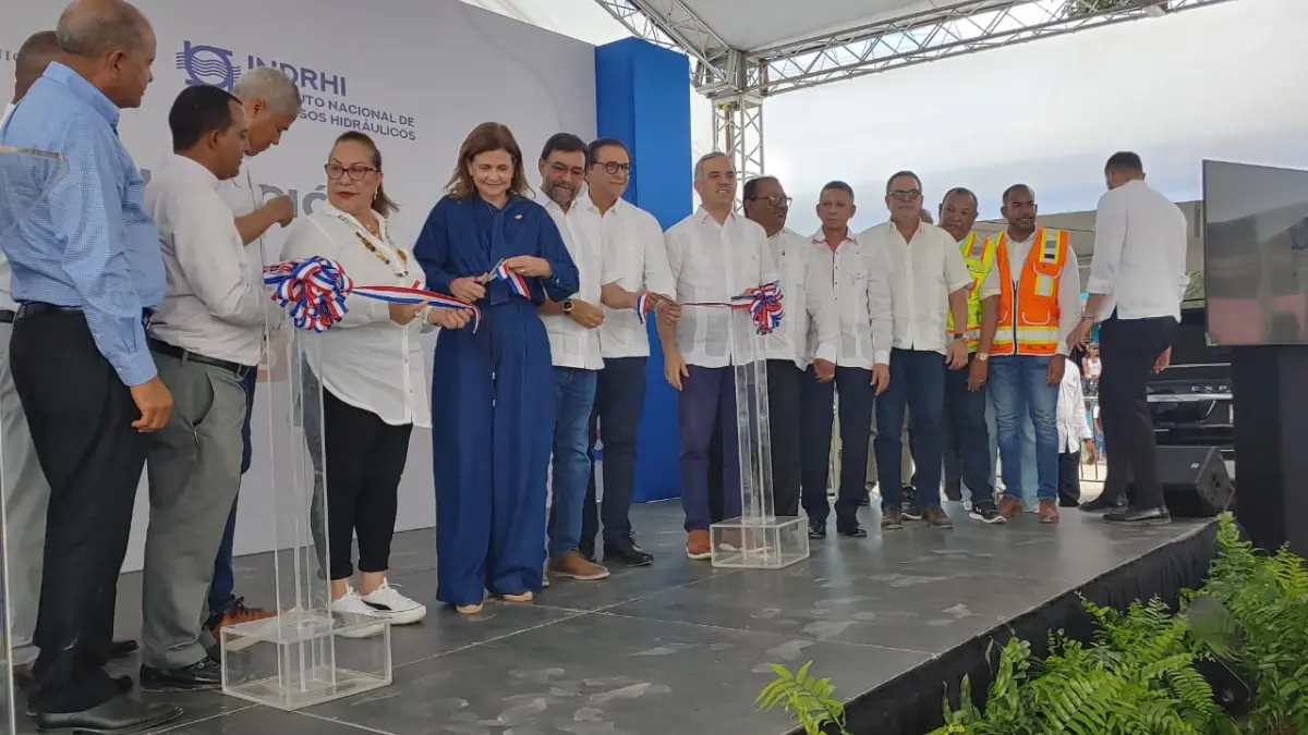 Raquel Peña y director del INDRHI entregan obra hidráulica impactará más de 140,000 tareas productoras en Santiago