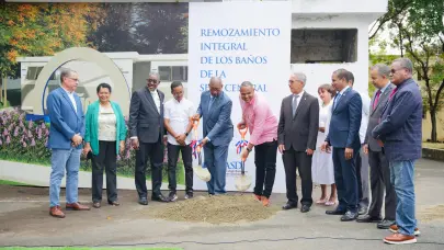 UASD inicia remozamiento integral de los baños exteriores de su sede central