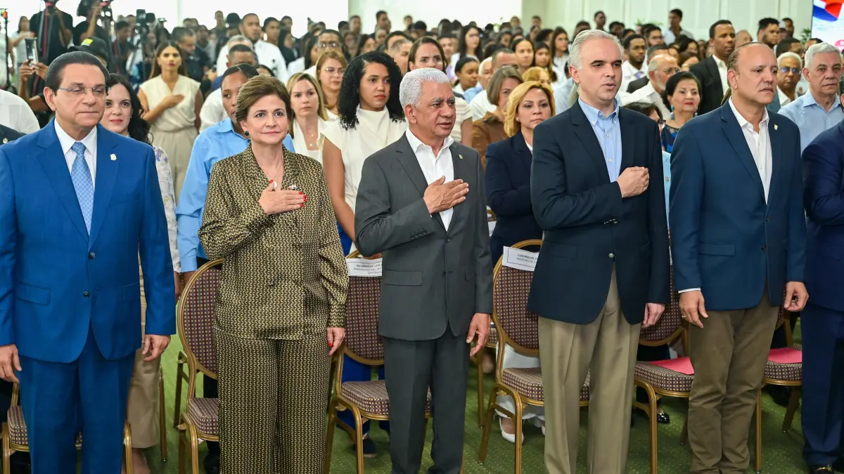 Presidente del Senado resalta separación de poderes y fortalecimiento de la democracia en nueva Constitución