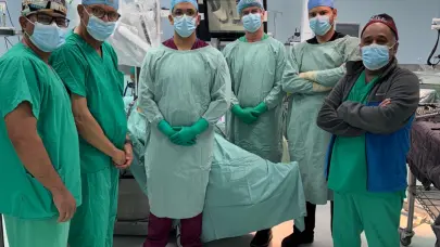 HOMS realiza la primera gastrectomía total asistida por robot en el país