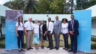 Iglesia de Jesucristo entrega materiales pedagógicos y otros equipos a Fundación Albergue de SDN