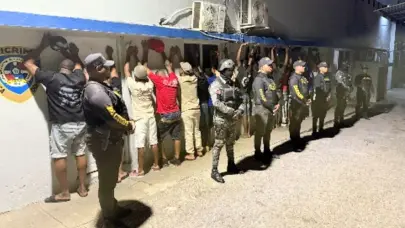 Amplio operativo policial en Barahona deja 19 detenidos y armas