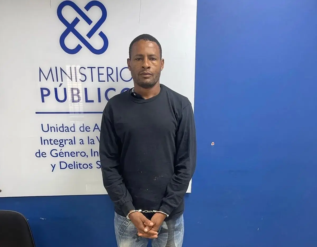 Arrestan hombre intentó asesinar a su pareja; dice ama a su mujer pero se dejó influenciar de las amigas