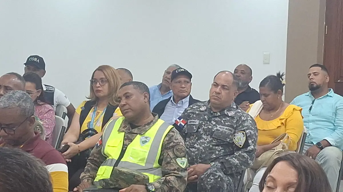 Viceministra de Interior y Policía evalúa estrategias de seguridad en Monseñor Nouel