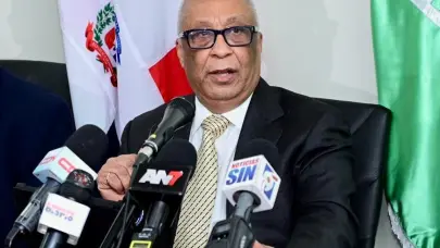 FP advierte: el dólar podría alcanzar los 70 por 1 y llevarnos a un colapso económico similar a la crisis bancaria del 2003