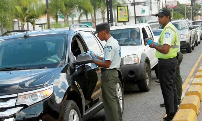 FP insta al gobierno del PRM explicar uso del dinero de las multas de tránsito
