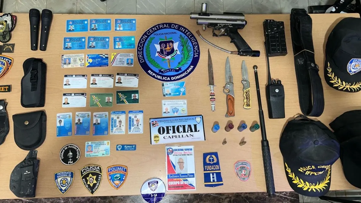 Apresan cinco personas e incautan sustancias controladas durante allanamientos en Santiago