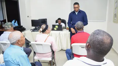 MIDE entrega pensiones a militares puestos en retiro este año