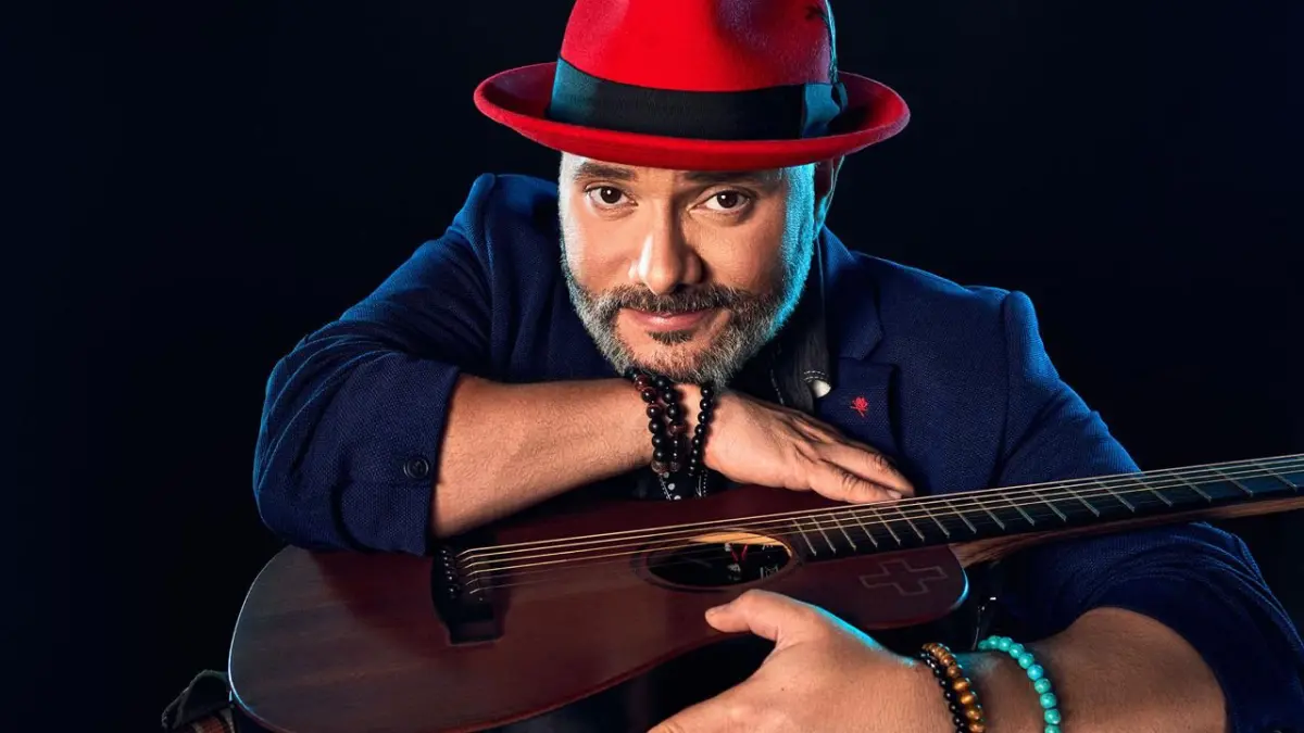 Pavel Núñez gana soberano como cantante Solista del Año