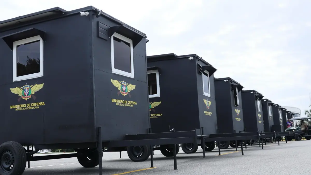 Aduanas dona diez puestos móviles de vigilancia a las FF. AA. para fortalecer presencia en la zona fronteriza