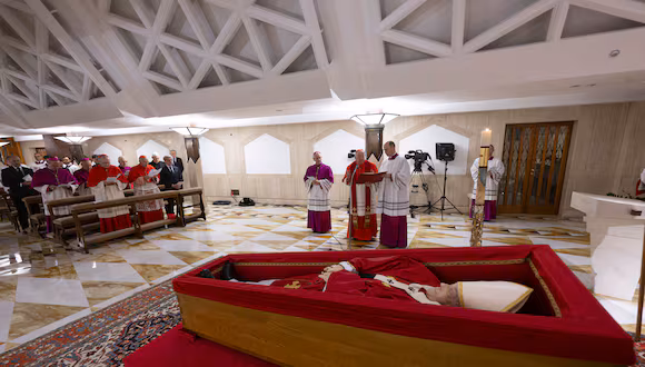 Del traslado del féretro al funeral: tres días para despedirse del papa Francisco