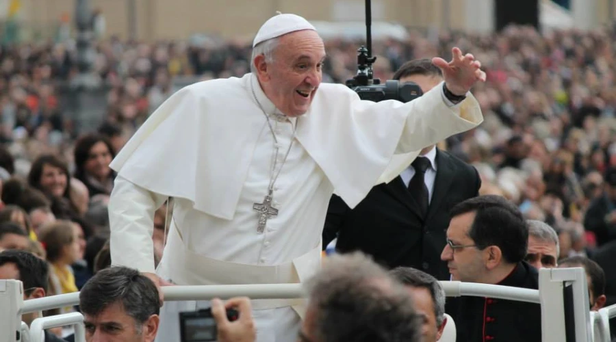 América lamenta la muerte del primer papa del continente y destaca su legado de humanidad