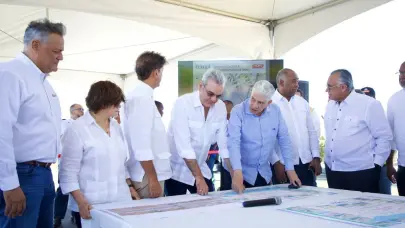 Abinader supervisa avances en la construcci&oacute;n de circunvalaci&oacute;n en Bani
