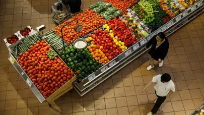 Aranceles apuntan caída de crecimiento global y mayor inflación en EE.UU., según expertos