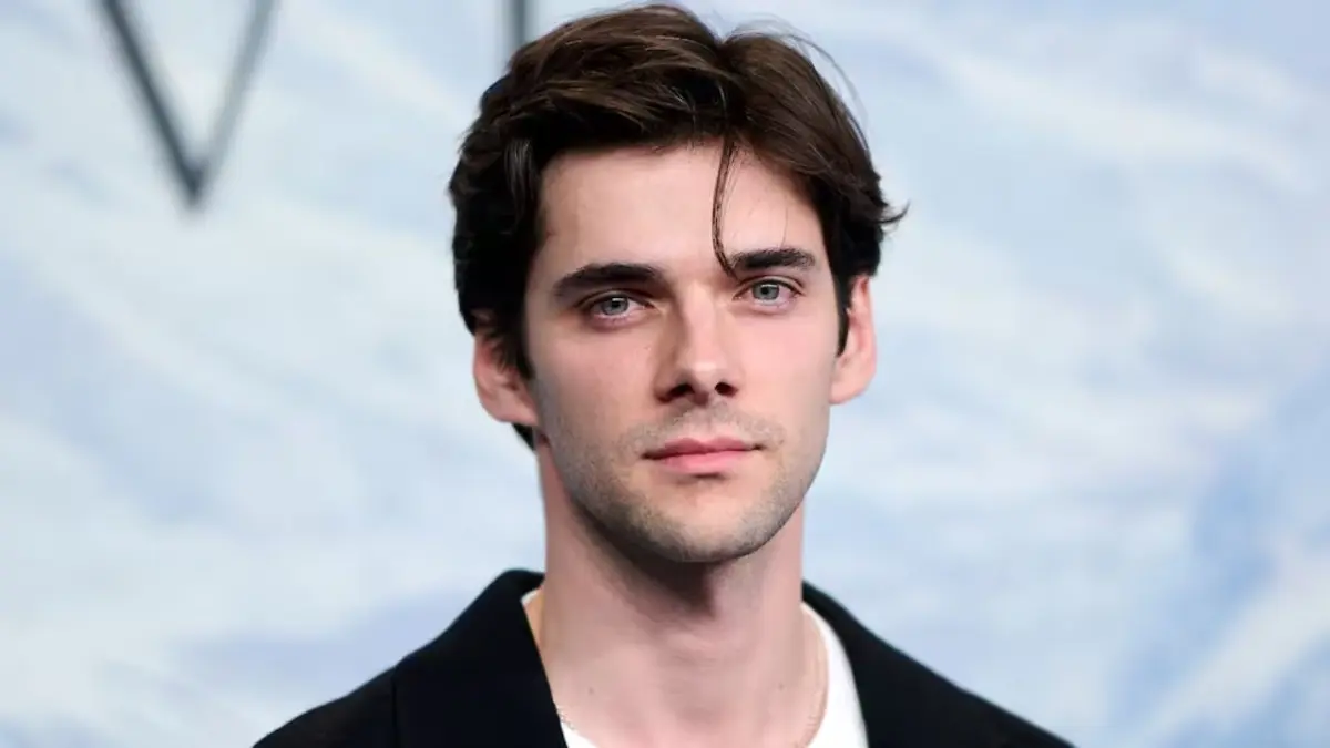 El viaje emocional de Álvaro Rico en El Jardinero: la nueva serie de Netflix