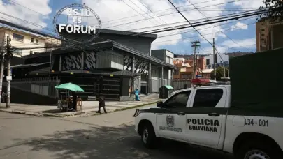 Detienen a hombre disfrazado del Joker tras apuñalar a tres y dejar un muerto en Bolivia